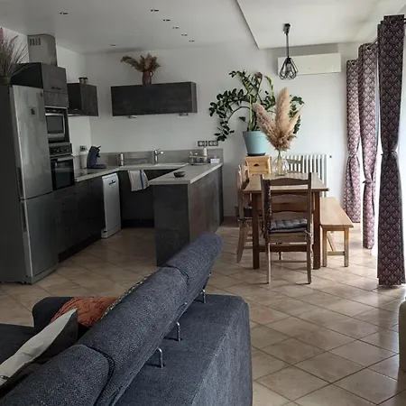 Chez Pascaline فيلة *