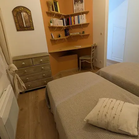 Chez Pascaline فيلة نييون